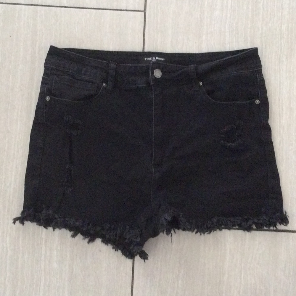 Black jean shorts Fire & Rain